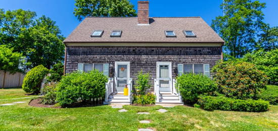 26 Shore St Unit 2U, Falmouth, MA 02540