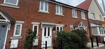 Terraced house to rent in Layer Road, Colchester CO2