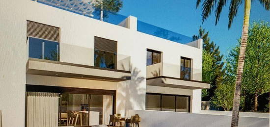 Casa / Villa T4 em Faro (Sé e São Pedro) de 227,00 m2