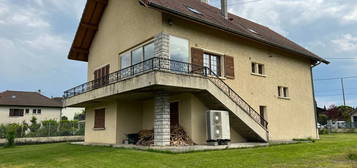 Sur les hauteurs grande Villa sur 1500 m² de terrain au calme !