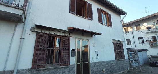 Casa indipendente in vendita in corso Josti