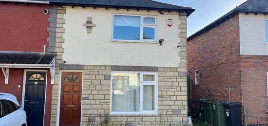 2 bed terraced house to rent