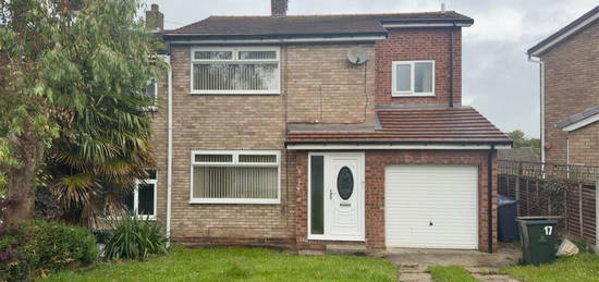 3 bedroom semi-detached house for sale