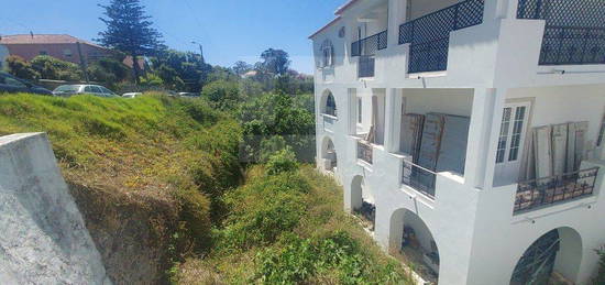 Andar De Moradia T4+1 Com Jardim De 345M2 - Sintra