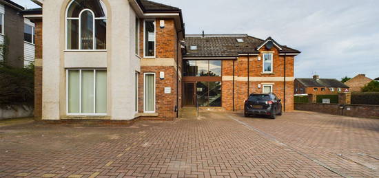 Flat to rent in Hadrian Court, Union Lane, Brampton CA8