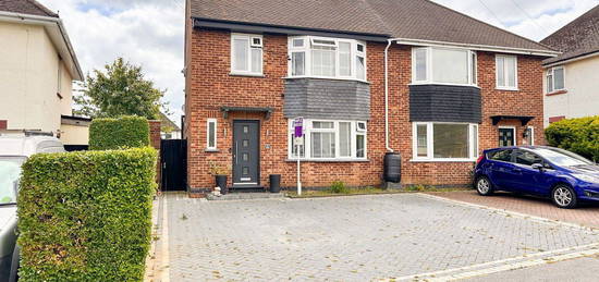 4 bed semi-detached house for sale