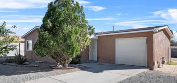 304 Neal Ln SW, Albuquerque, NM 87121