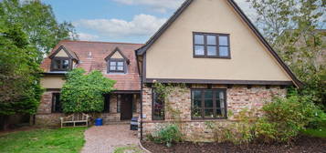 4 bed detached house for sale