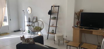 Appartement  à louer, 2 pièces, 1 chambre, 50 m²