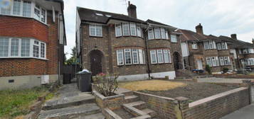 5 bed semi-detached house to rent