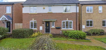 3 bed detached house to rent