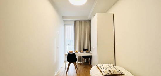 Studio meublé  à louer, 1 pièce, 25 m², Étage 2/–