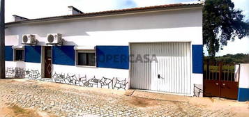 Casa de aldeia T3 em Benavila e Valongo de 67,00 m²