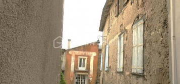 Maison de village  à vendre, 3 pièces, 2 chambres, 65 m²