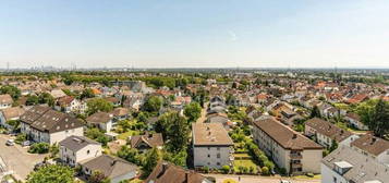 Schön geschnittene 3-Zimmer-Wohnung mit Südbalkon und Panoramasicht nach Frankfurt