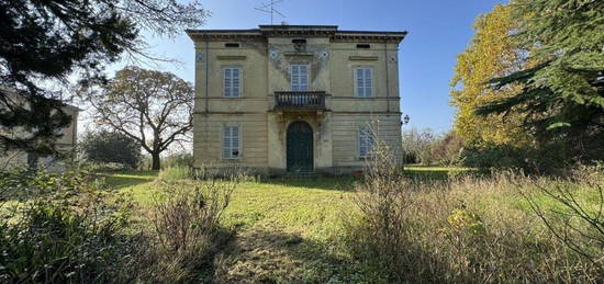 Casa indipendente in vendita a Traversetolo