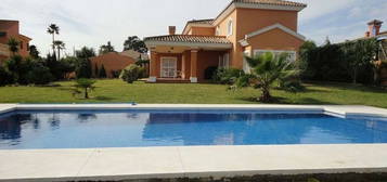 Chalet en Estepona Oeste - Valle Romano - Bahía Dorada, Estepona