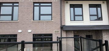 131 - 1573 ROSE WAY, Milton (CB Cobban), Ontario