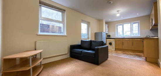 2 bedroom ground floor flat