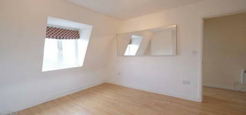 2 bed flat to rent