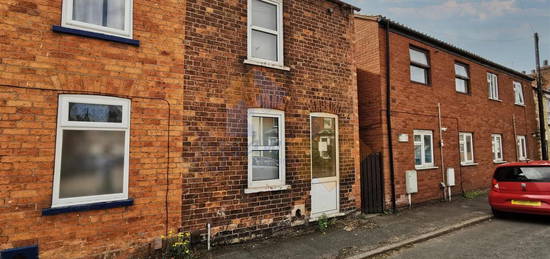 Semi-detached house to rent in Newland Street West, Lincoln LN1