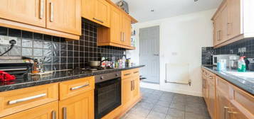 5 bedroom terraced house