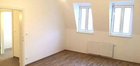 Sanierte 3 Zimmer-Wohnung, Nähe Fröbelpark, 3.OG ohne Lift.