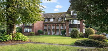 Flat for sale in Milton Road, Ickenham, Uxbridge UB10