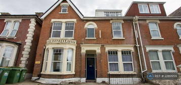 9 bedroom semi-detached house