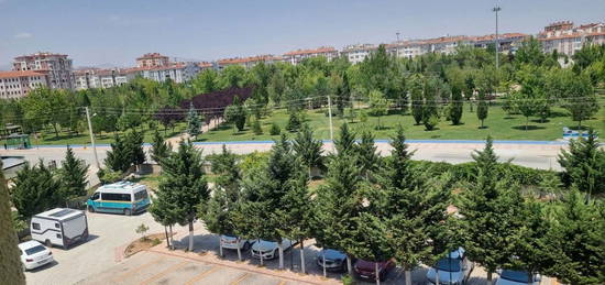 SAHİBİNDEN SANCAKTEPE PARKI CEPHELİ NOVALAND AVM ARKASI NET150M2