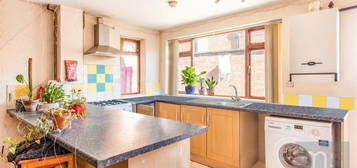 4 bedroom semi-detached house