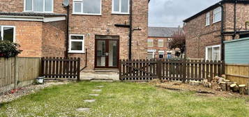 3 bedroom semi-detached house