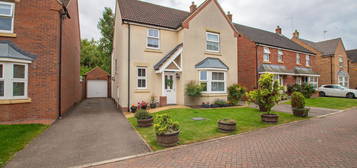 4 bed detached house for sale