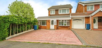 4 bedroom link detached house