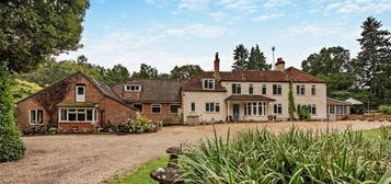 7 bedroom detached house for sale