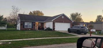 52 Southwind Blvd, Wilmington, OH 45177