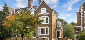 Flat for sale in Kew Road, Kew, Surrey TW9