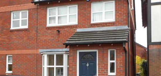 3 bedroom semi-detached house to rent