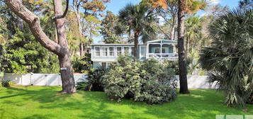 302 4th St, Tybee Island, GA 31328