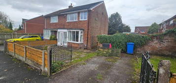 3 bedroom semi-detached house to rent