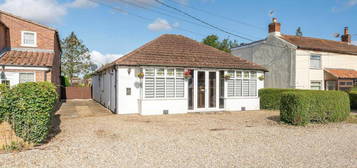 3 bedroom detached bungalow for sale