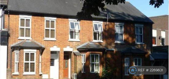 2 bedroom terraced house