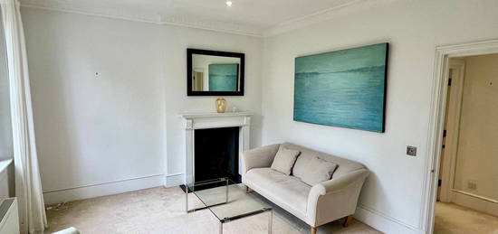 Flat to rent in Onslow Gardens, London SW7