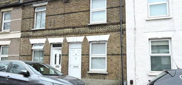 2 bedroom terraced house