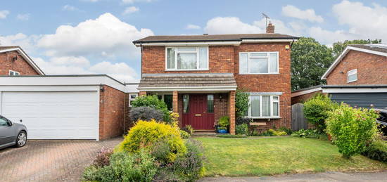 4 bed detached house for sale