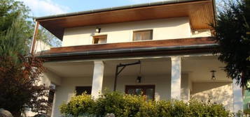 Kiadó családi ház, albérlet, Komáromban 350 E Ft / hó