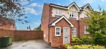 3 bed semi-detached house for sale