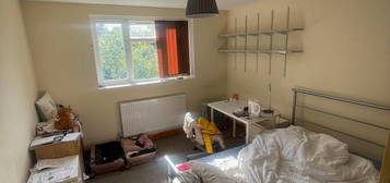 Room to rent in Lytton Road, Oxford OX4