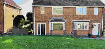 2 bedroom semi-detached house to rent