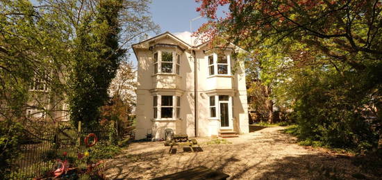 Flat to rent in Isis House, Abingdon Road, Oxford OX1